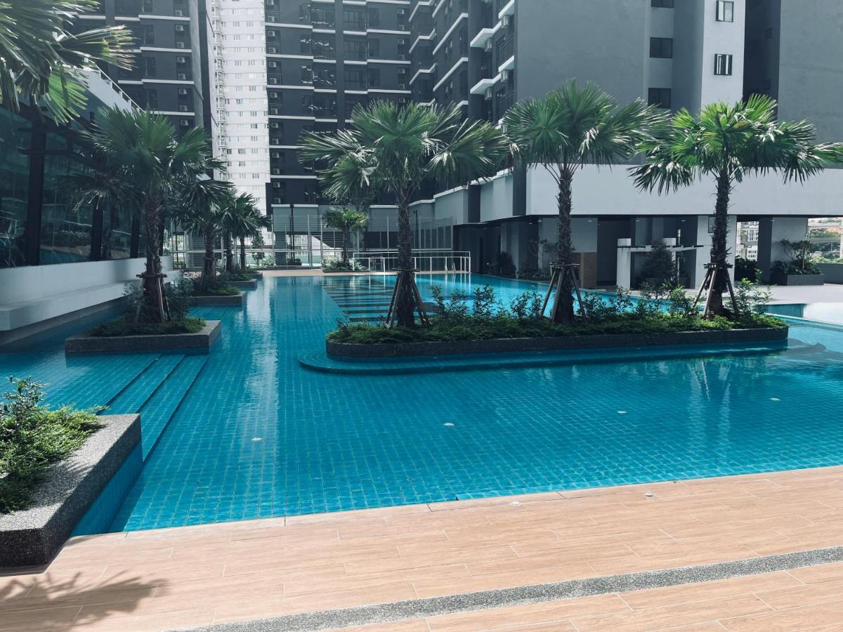 Maxim 2 Bedrooms Mrt Station Cheras Kuala Lumpur Homestay מראה חיצוני תמונה