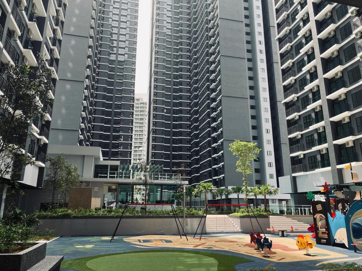 Maxim 2 Bedrooms Mrt Station Cheras Kuala Lumpur Homestay מראה חיצוני תמונה