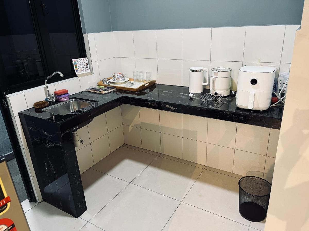 Maxim 2 Bedrooms Mrt Station Cheras Kuala Lumpur Homestay מראה חיצוני תמונה